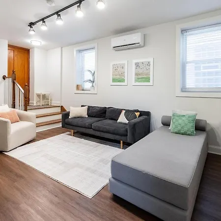 Modern Apt In Trendy Avondale Neighborhood With Free Parking